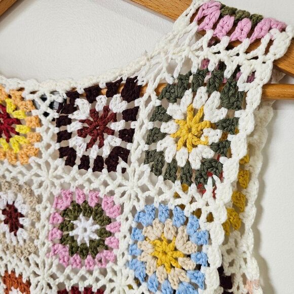 EUC DEBUT MULTICOLOR BOHO CROPPED CROCHET TOP SIZE SMALL / MED - Picture 5 of 14